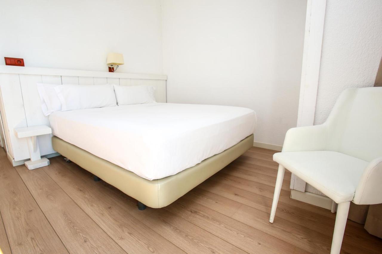 Solvi Hotel - Adults Only Vilanova i la Geltru Bagian luar foto