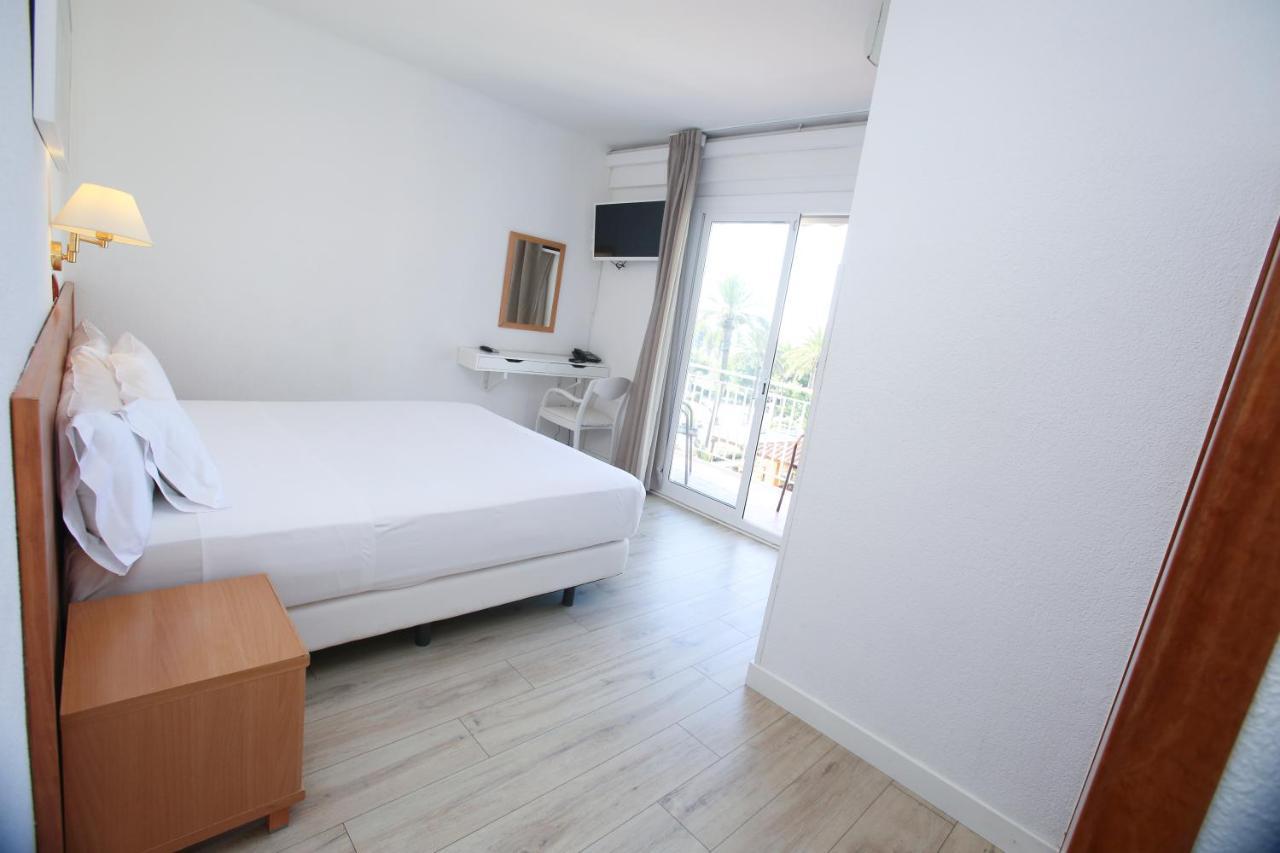 Solvi Hotel - Adults Only Vilanova i la Geltru Bagian luar foto