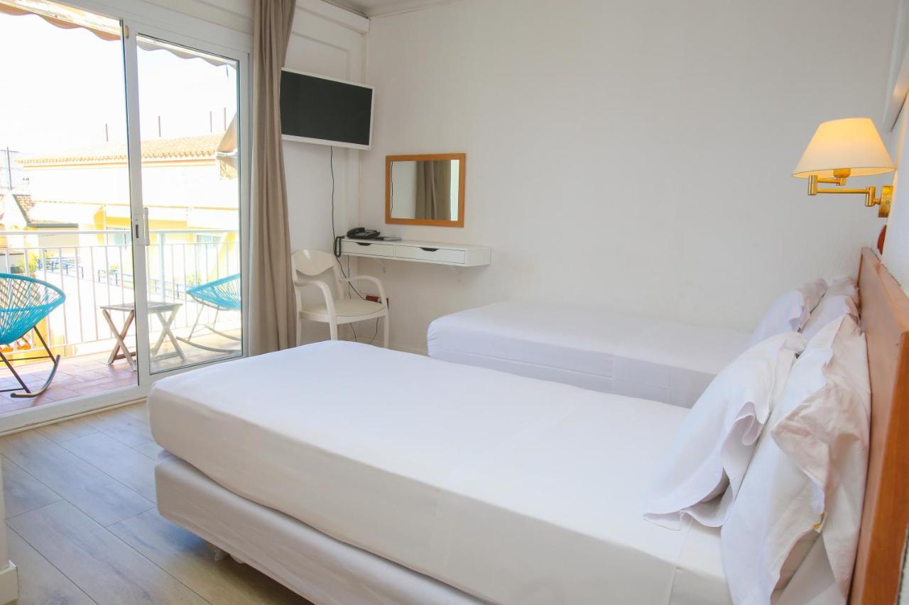 Solvi Hotel - Adults Only Vilanova i la Geltru Bagian luar foto