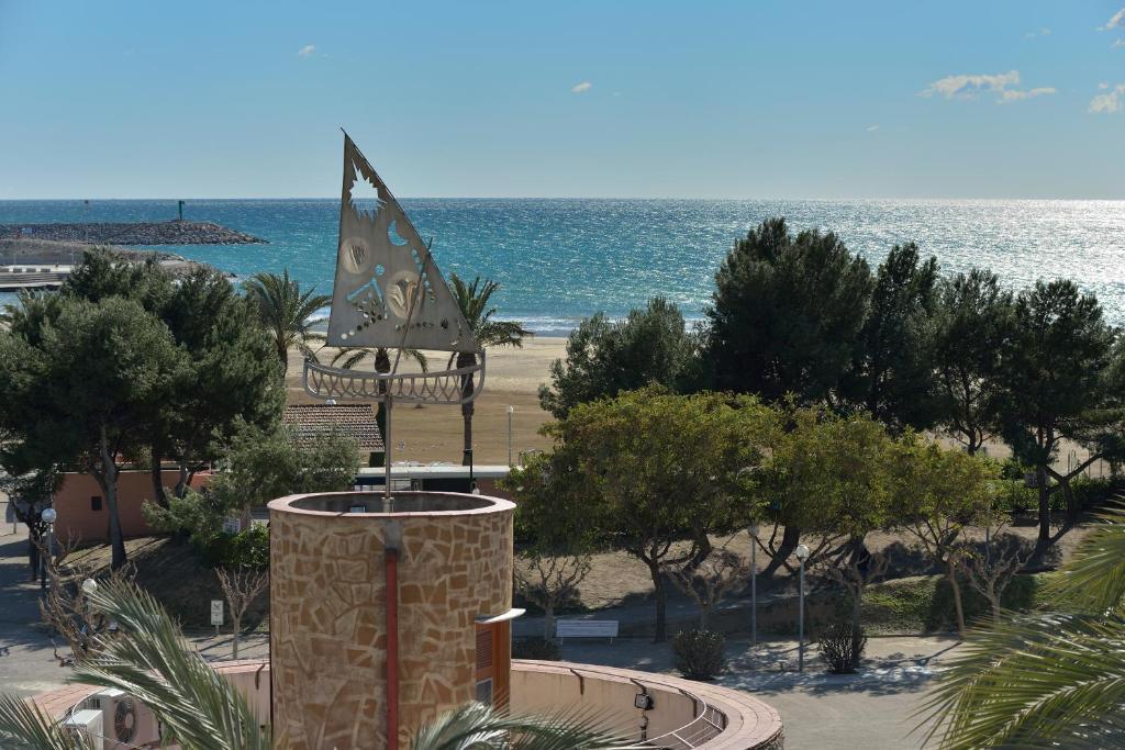Solvi Hotel - Adults Only Vilanova i la Geltru Bagian luar foto
