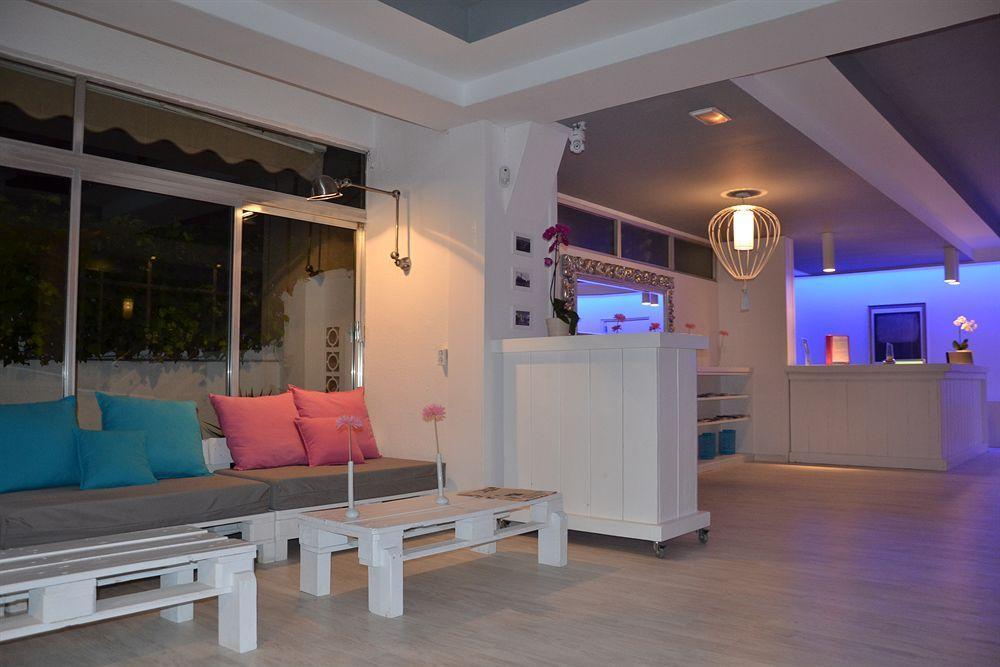 Solvi Hotel - Adults Only Vilanova i la Geltru Bagian luar foto