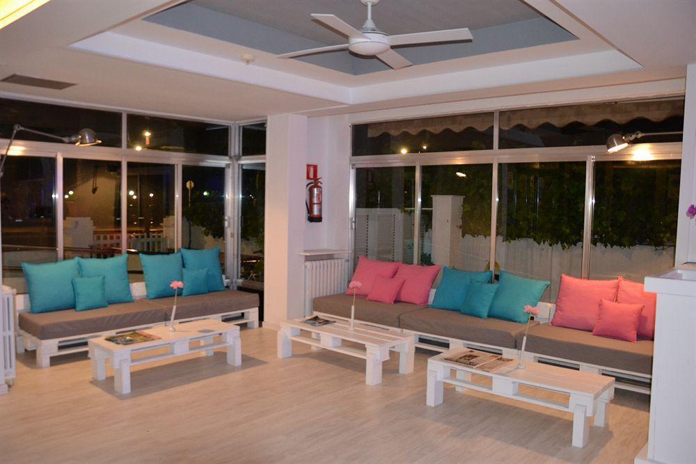 Solvi Hotel - Adults Only Vilanova i la Geltru Bagian luar foto