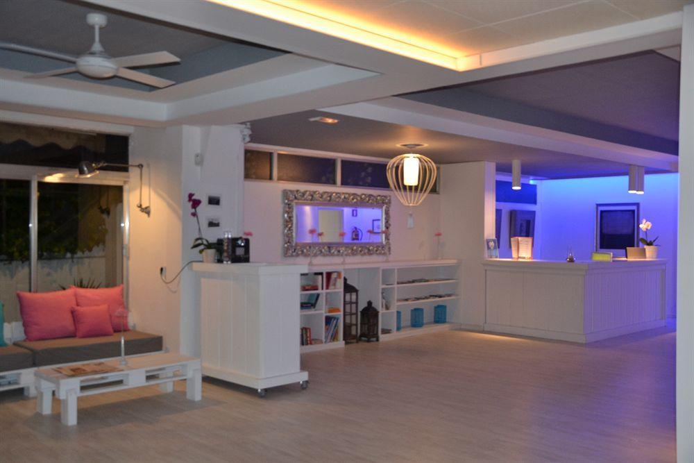 Solvi Hotel - Adults Only Vilanova i la Geltru Bagian luar foto