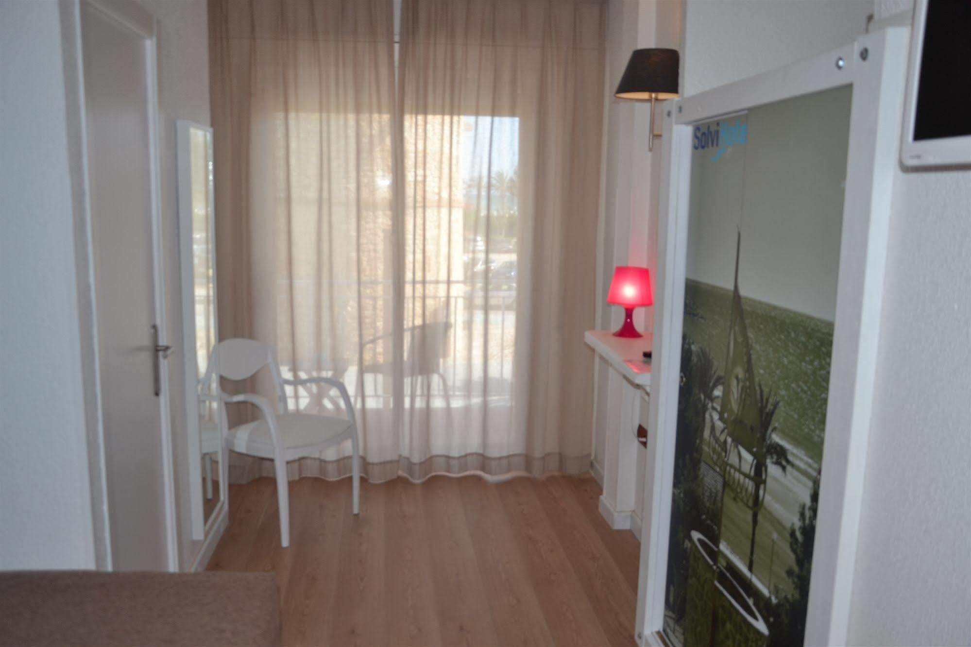 Solvi Hotel - Adults Only Vilanova i la Geltru Bagian luar foto