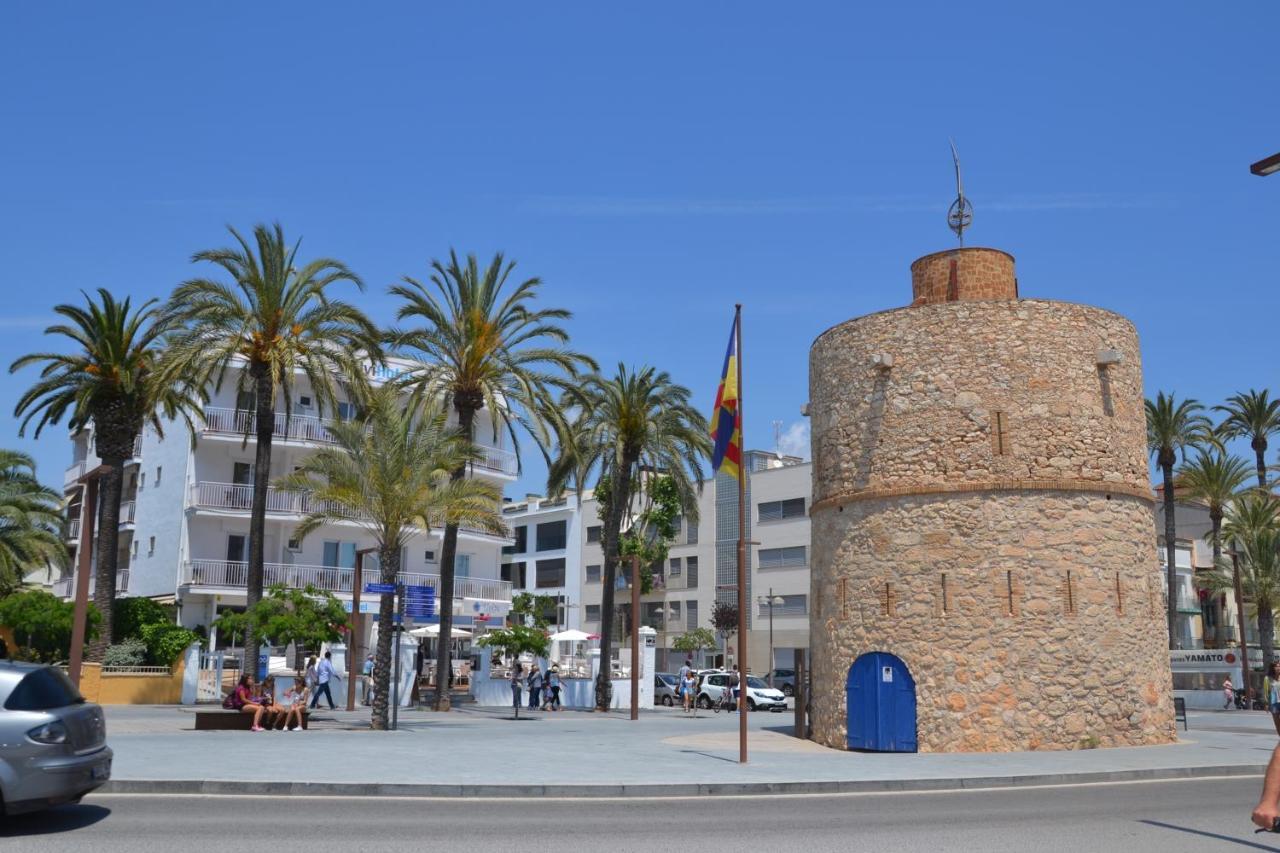 Solvi Hotel - Adults Only Vilanova i la Geltru Bagian luar foto
